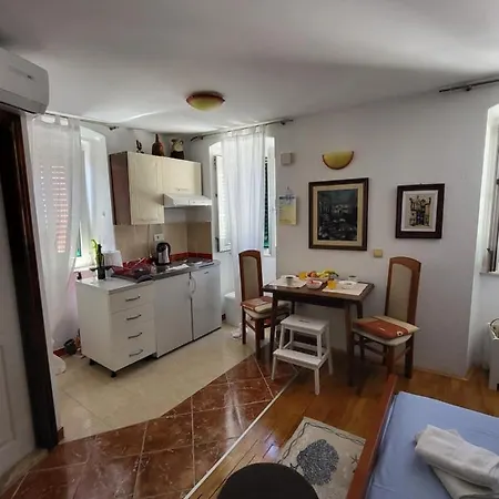 Apartamento Fani Makarska