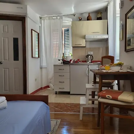 Fani * Макарска